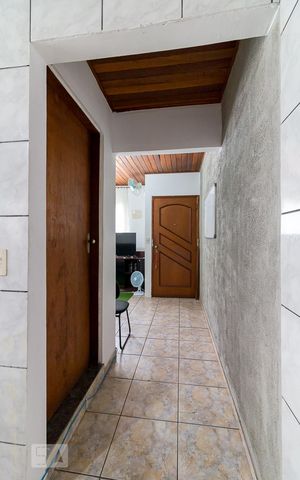 Casa à venda com 150m², 3 quartos e 7 vagasCorredor
