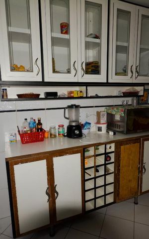 Casa à venda com 500m², 5 quartos e 4 vagas Casa à venda com 500m², 5 quartos e 4 vagasCozinha