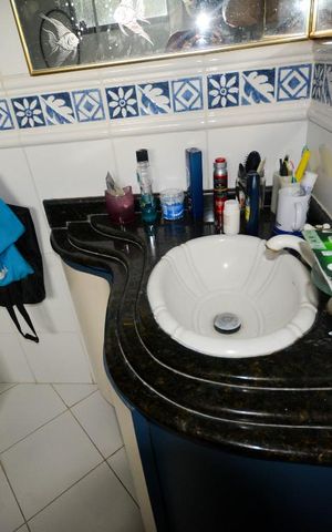 Casa à venda com 500m², 5 quartos e 4 vagas Casa à venda com 500m², 5 quartos e 4 vagasBanheiro Suíte 1