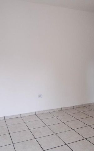 Casa de condomínio para alugar com 131m², 2 quartos e 2 vagas Casa de condomínio para alugar com 131m², 2 quartos e 2 vagasSuíte