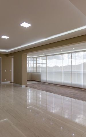 Apartamento para alugar com 220m², 3 quartos e 3 vagas Apartamento para alugar com 220m², 3 quartos e 3 vagasSala