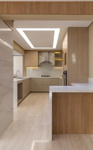 Apartamento para alugar com 220m², 3 quartos e 3 vagas Apartamento para alugar com 220m², 3 quartos e 3 vagasCozinha