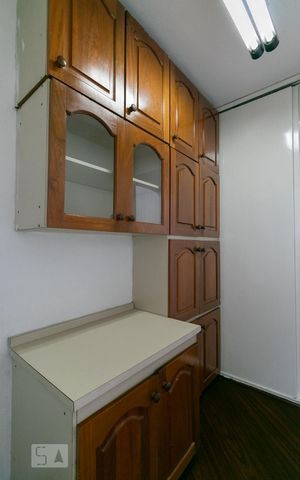 Apartamento para alugar com 77m², 3 quartos e 1 vagaDispensa