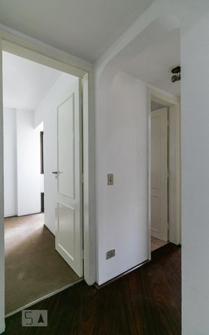 Apartamento para alugar com 77m², 3 quartos e 1 vagaCorredor