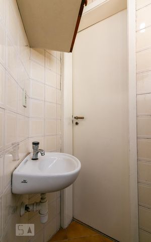 Apartamento para alugar com 77m², 3 quartos e 1 vagaÁrea de Serviço - Banheiro 3