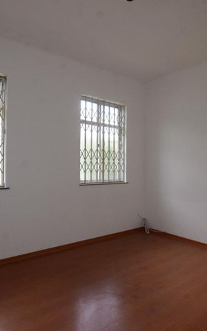 Casa para alugar com 90m², 2 quartos e 1 vagaQuarto 1