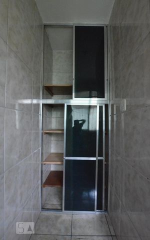 Casa para alugar com 90m², 2 quartos e 1 vagaCozinha - Armários