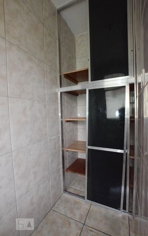 Casa para alugar com 90m², 2 quartos e 1 vagaCozinha - Armários