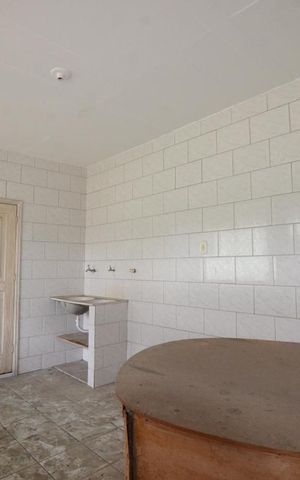 Casa para alugar com 90m², 2 quartos e 1 vagaÁrea de Serviço