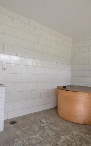 Casa para alugar com 90m², 2 quartos e 1 vagaÁrea de Serviço