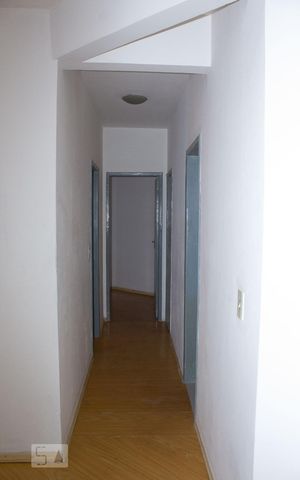 Apartamento para alugar com 81m², 2 quartos e 1 vagaCorredor
