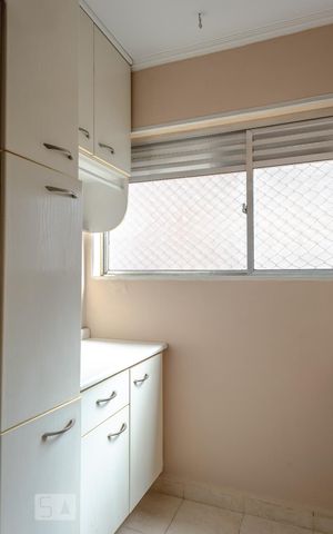 Apartamento à venda com 62m², 2 quartos e 1 vaga Apartamento à venda com 62m², 2 quartos e 1 vagaÁrea de serviço