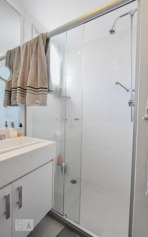 Apartamento para alugar com 110m², 3 quartos e 2 vagasBanheiro Suíte 01