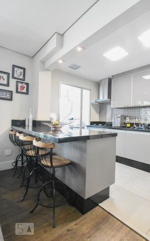 Apartamento para alugar com 110m², 3 quartos e 2 vagasCozinha