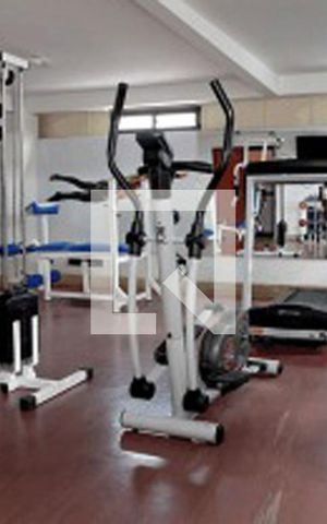 Studio para alugar com 30m², 1 quarto e 1 vaga Studio para alugar com 30m², 1 quarto e 1 vagaÁrea comum - Academia