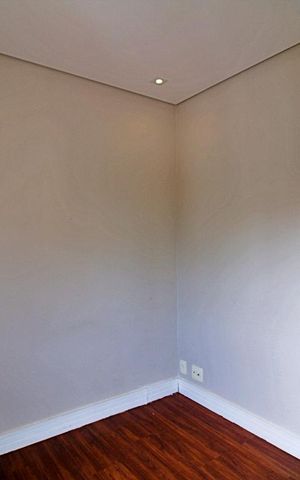 Apartamento à venda com 90m², 2 quartos e 2 vagas Apartamento à venda com 90m², 2 quartos e 2 vagasQuarto 2