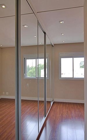Apartamento à venda com 90m², 2 quartos e 2 vagas Apartamento à venda com 90m², 2 quartos e 2 vagasSuíte