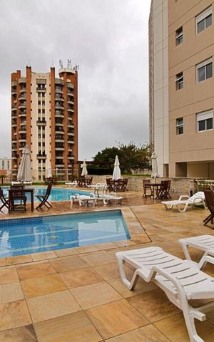 Apartamento à venda com 90m², 2 quartos e 2 vagas Apartamento à venda com 90m², 2 quartos e 2 vagasÁrea comum - Piscina