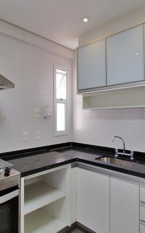 Apartamento à venda com 90m², 2 quartos e 2 vagas Apartamento à venda com 90m², 2 quartos e 2 vagasCozinha