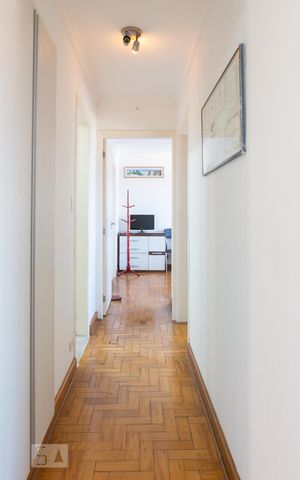 Apartamento à venda com 83m², 2 quartos e 1 vaga Apartamento à venda com 83m², 2 quartos e 1 vagaCorredor