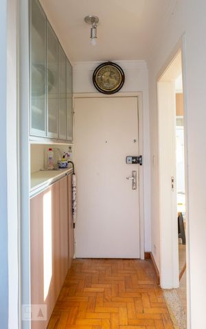 Apartamento à venda com 83m², 2 quartos e 1 vaga Apartamento à venda com 83m², 2 quartos e 1 vagaEntrada