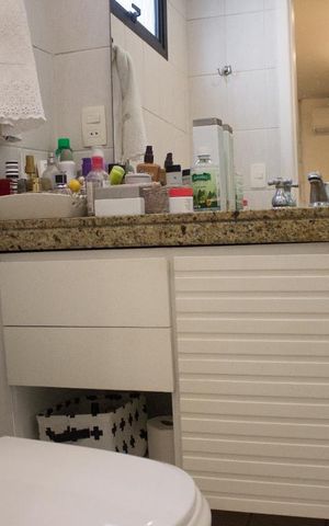 Apartamento para alugar com 160m², 2 quartos e 2 vagas Apartamento para alugar com 160m², 2 quartos e 2 vagasBanheiro da Suite