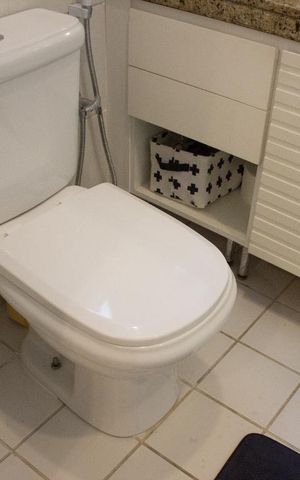 Apartamento para alugar com 160m², 2 quartos e 2 vagas Apartamento para alugar com 160m², 2 quartos e 2 vagasBanheiro da Suite