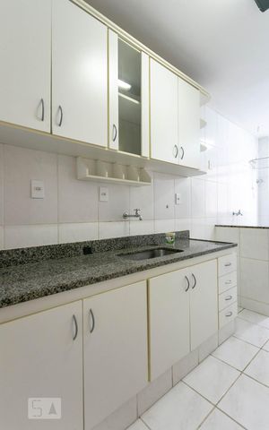 Apartamento para alugar com 62m², 2 quartos e 1 vaga Apartamento para alugar com 62m², 2 quartos e 1 vagaCozinha e Área de Serviço