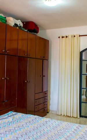 Casa à venda com 268m², 5 quartos e 1 vaga Casa à venda com 268m², 5 quartos e 1 vagaQuarto 1 - Suíte
