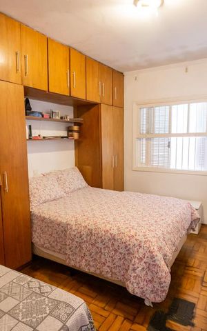 Casa à venda com 168m², 4 quartos e 2 vagas Casa à venda com 168m², 4 quartos e 2 vagasQuarto 2