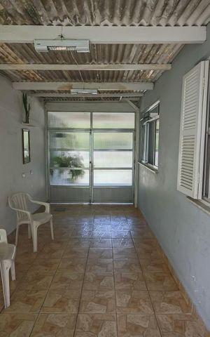 Casa à venda com 168m², 4 quartos e 2 vagas Casa à venda com 168m², 4 quartos e 2 vagasQuintal