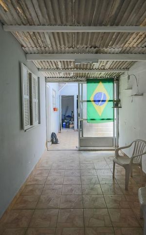 Casa à venda com 168m², 4 quartos e 2 vagas Casa à venda com 168m², 4 quartos e 2 vagasQuintal