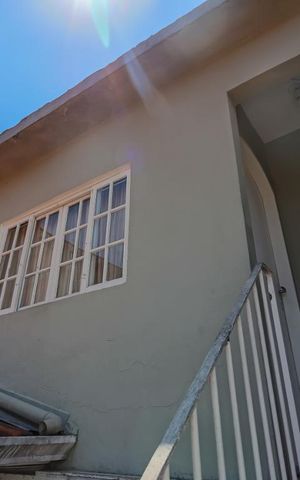 Casa à venda com 168m², 4 quartos e 2 vagas Casa à venda com 168m², 4 quartos e 2 vagasEdicula