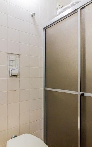 Casa à venda com 135m², 3 quartos e 2 vagas Casa à venda com 135m², 3 quartos e 2 vagasBanheiro