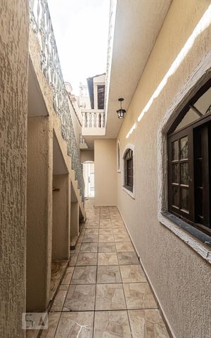 Casa à venda com 231m², 4 quartos e 1 vaga Casa à venda com 231m², 4 quartos e 1 vagaÁrea Externa