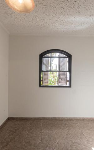 Casa à venda com 231m², 4 quartos e 1 vaga Casa à venda com 231m², 4 quartos e 1 vagaQuarto 1