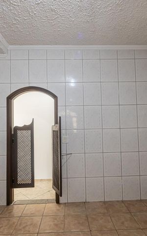 Casa à venda com 231m², 4 quartos e 1 vaga Casa à venda com 231m², 4 quartos e 1 vagaCozinha