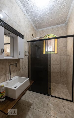 Casa à venda com 231m², 4 quartos e 1 vaga Casa à venda com 231m², 4 quartos e 1 vagaBanheiro Social 1