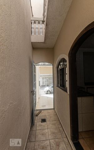 Casa à venda com 231m², 4 quartos e 1 vaga Casa à venda com 231m², 4 quartos e 1 vagaÁrea Externa
