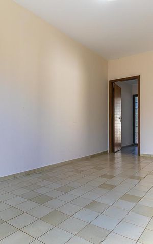 Casa à venda com 185m², 4 quartos e 1 vaga Casa à venda com 185m², 4 quartos e 1 vagaVaga de garagem