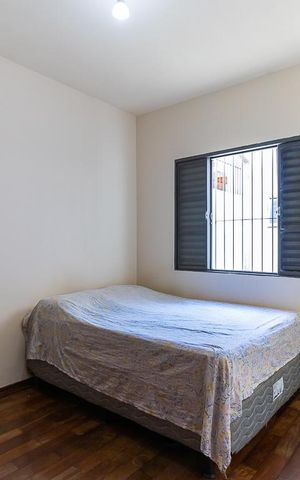 Casa à venda com 185m², 4 quartos e 1 vaga Casa à venda com 185m², 4 quartos e 1 vagaQuarto 3
