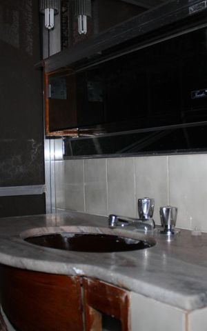 Casa à venda com 240m², 5 quartos e 3 vagasBanheiro Social
