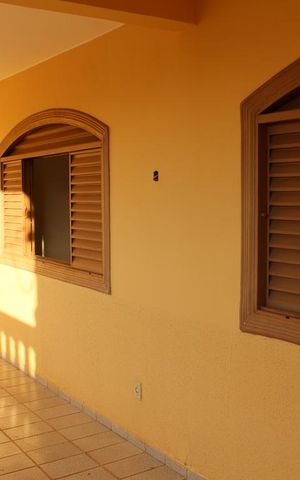 Casa à venda com 240m², 5 quartos e 3 vagasvaranda