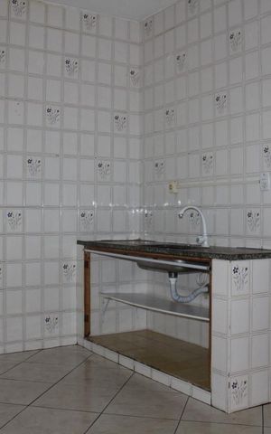 Casa à venda com 240m², 5 quartos e 3 vagasCozinha 
