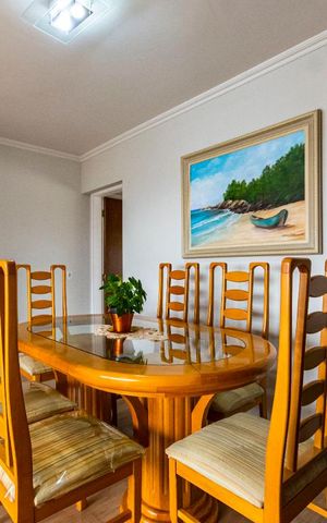 Apartamento à venda com 96m², 3 quartos e 2 vagasSala