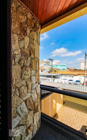 Casa à venda com 170m², 3 quartos e 5 vagas Casa à venda com 170m², 3 quartos e 5 vagasVaranda da Suíte 1