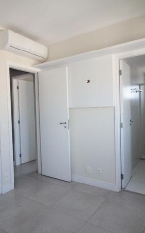 Apartamento à venda com 95m², 3 quartos e 3 vagasQuarto 3 suite