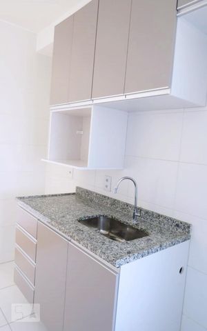 Apartamento à venda com 39m², 1 quarto e 1 vaga Apartamento à venda com 39m², 1 quarto e 1 vagaCozinha - Armários