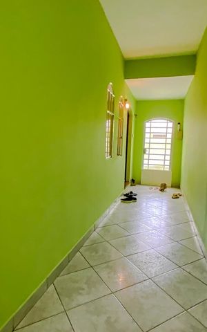 Casa à venda com 280m², 4 quartos e 2 vagasEntrada