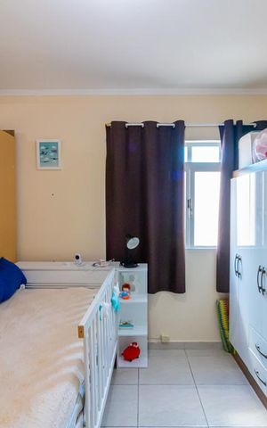 Casa à venda com 350m², 3 quartos e 2 vagas Casa à venda com 350m², 3 quartos e 2 vagasQuarto
